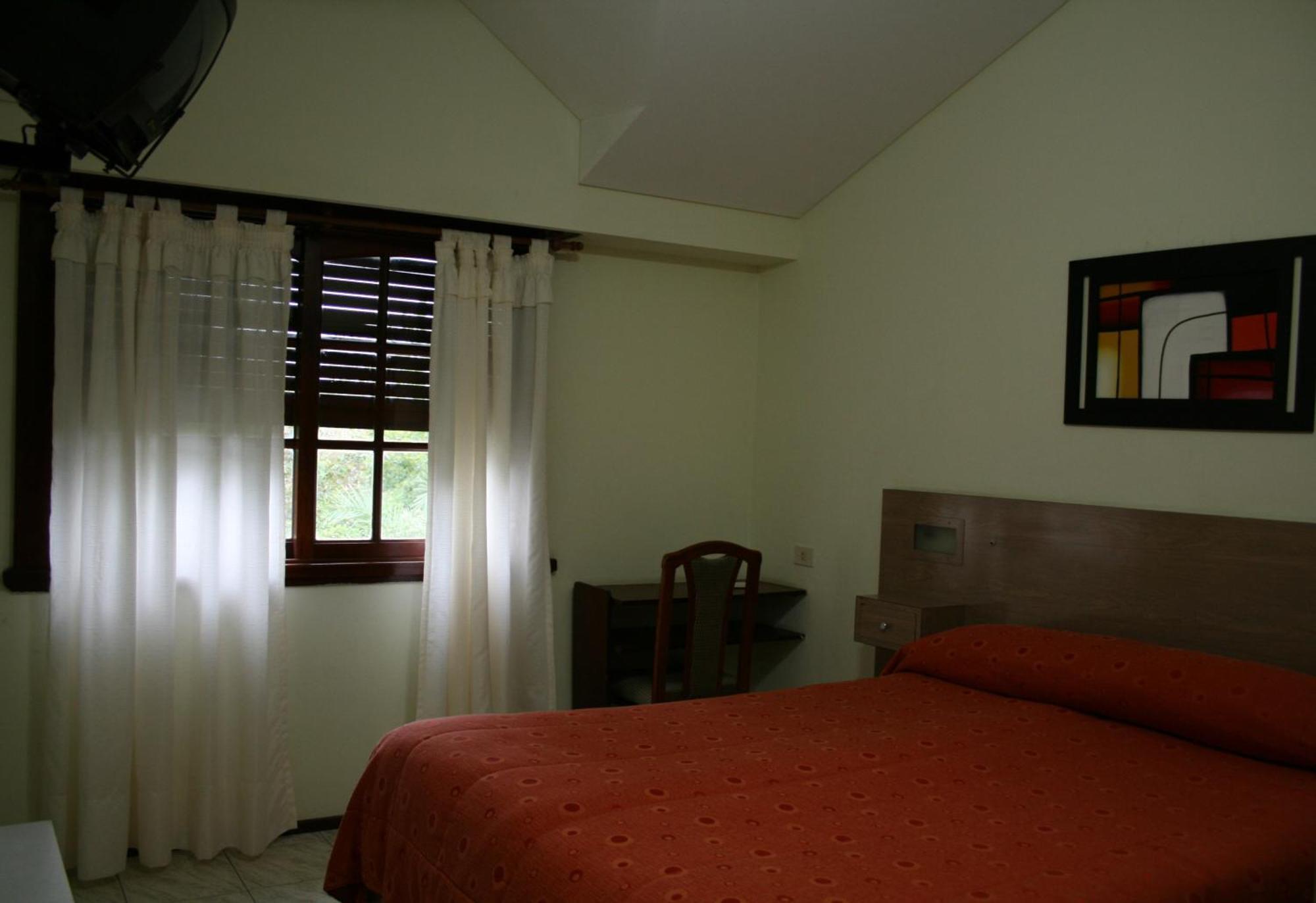 Hotel Eo Park San Clemente del Tuyú Buitenkant foto